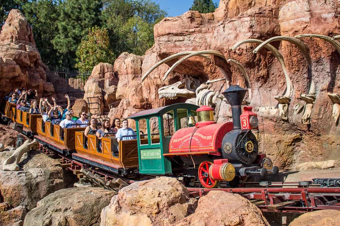 Disneyland and California Adventure in One Day: Adult Itinerary