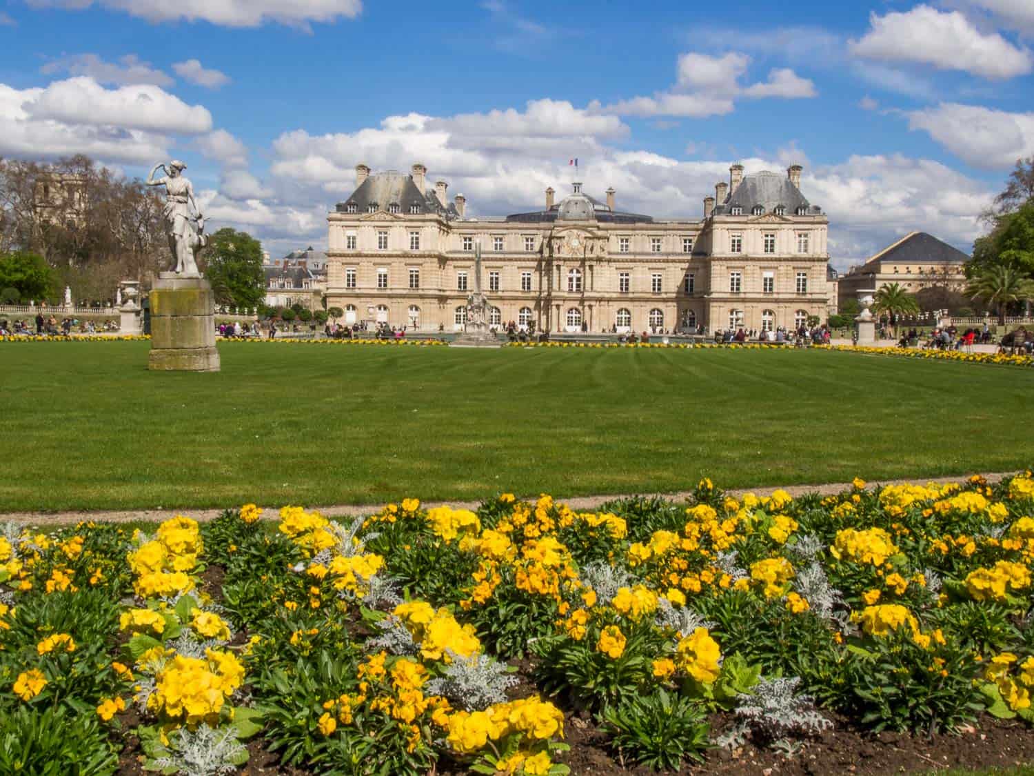 Latest travel itineraries for chateau gardens in October (updated