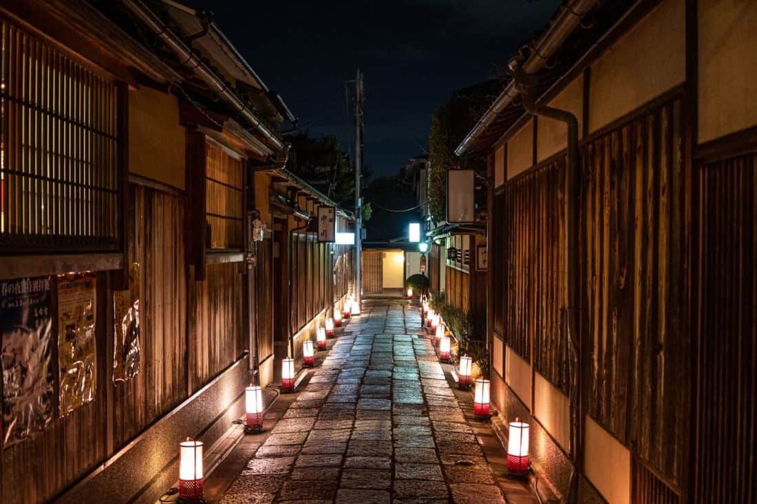 Ishibei-koji lit up at night during the Higashiyama Hanatouro Festival