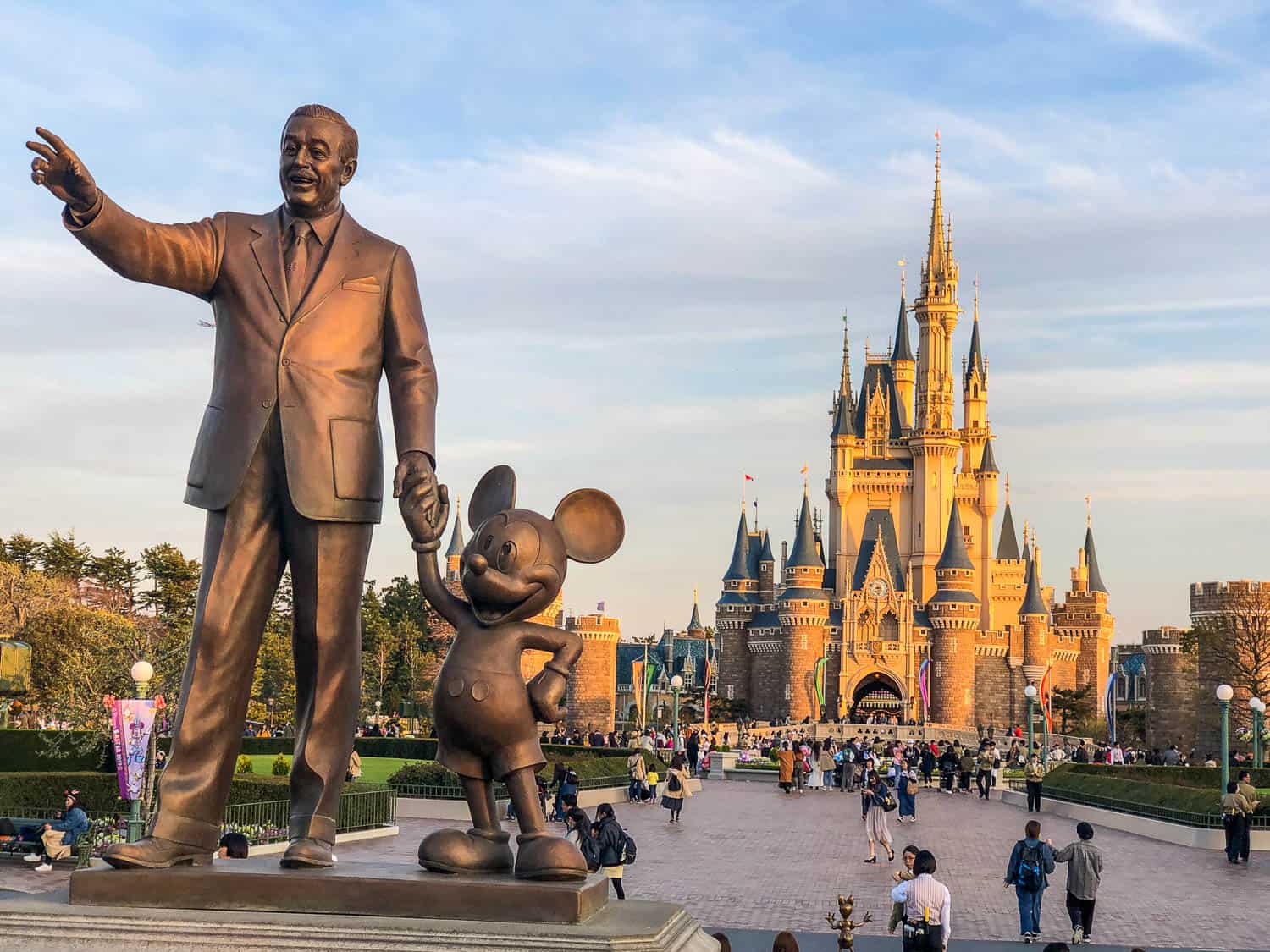 What 'Disney adults' do at Walt Disney World