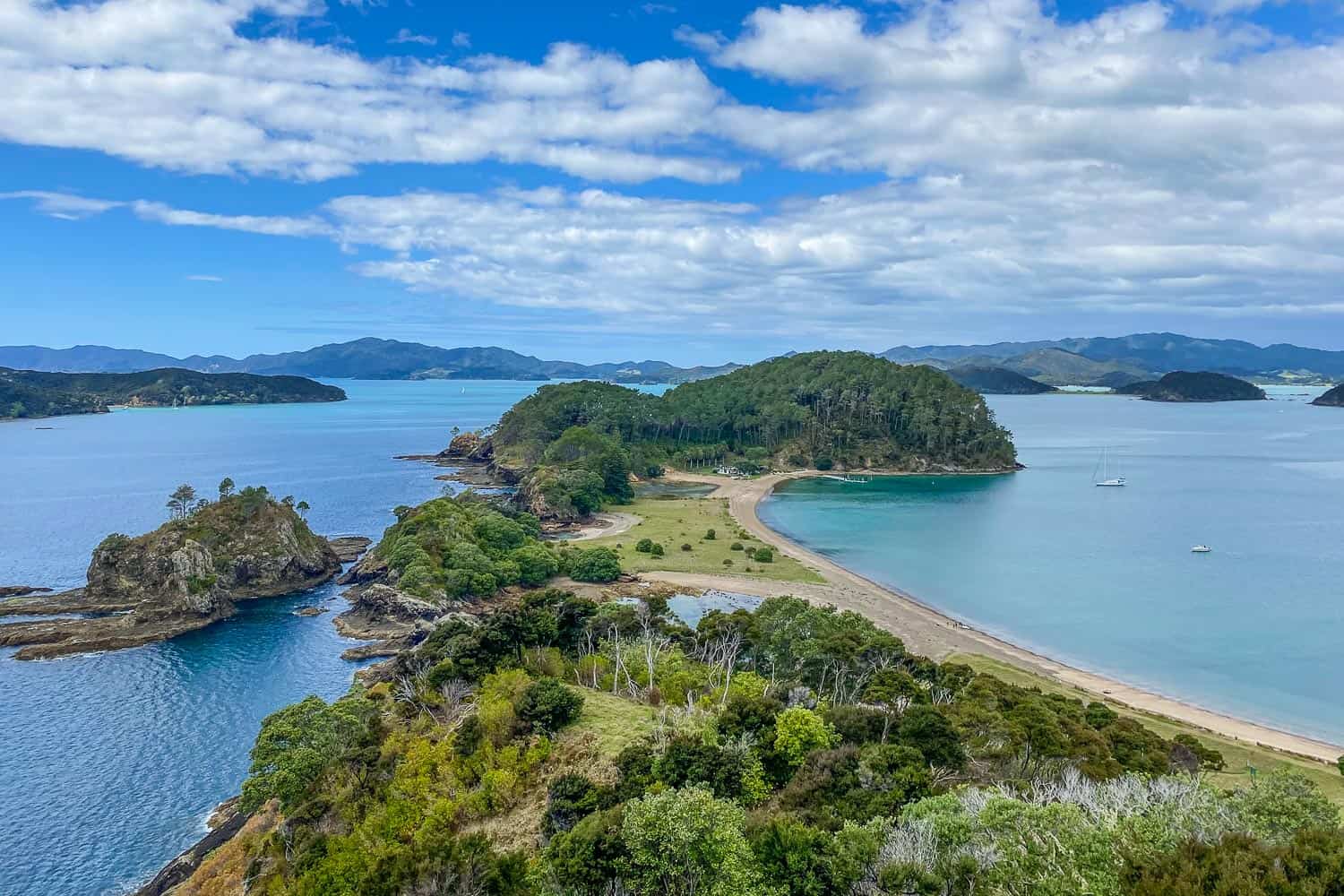 15 Unforgettable Things to Do in Bay of Islands, New Zealand