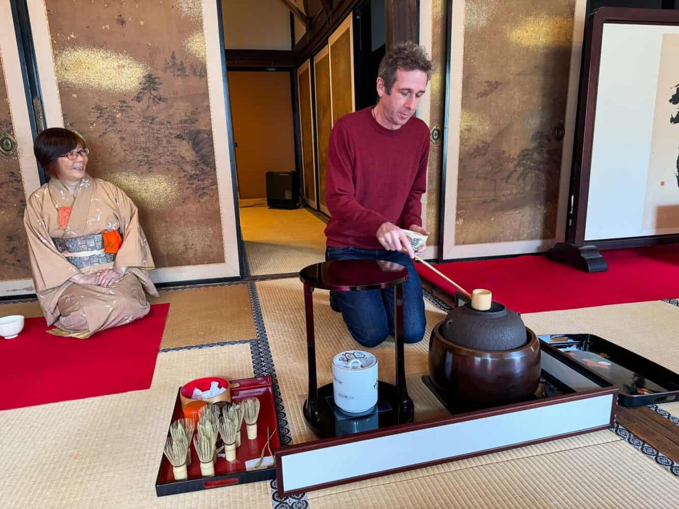 Simon participating in the Tea Ceremony Ju-An at Jotokuji Temple in Kyoto