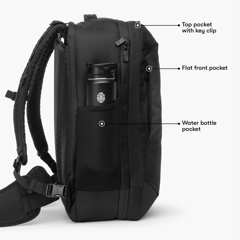 Tortuga Backpack Lite front pockets