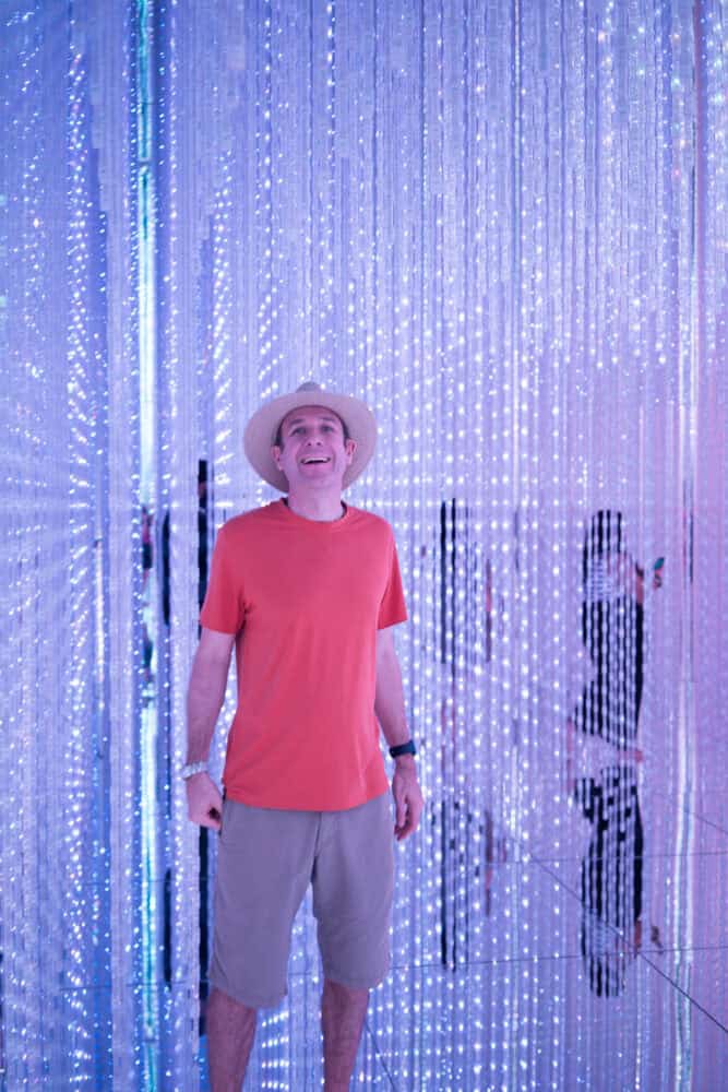 Simon in The Infinite Crystal Universe at TeamLab Planets in Tokyo