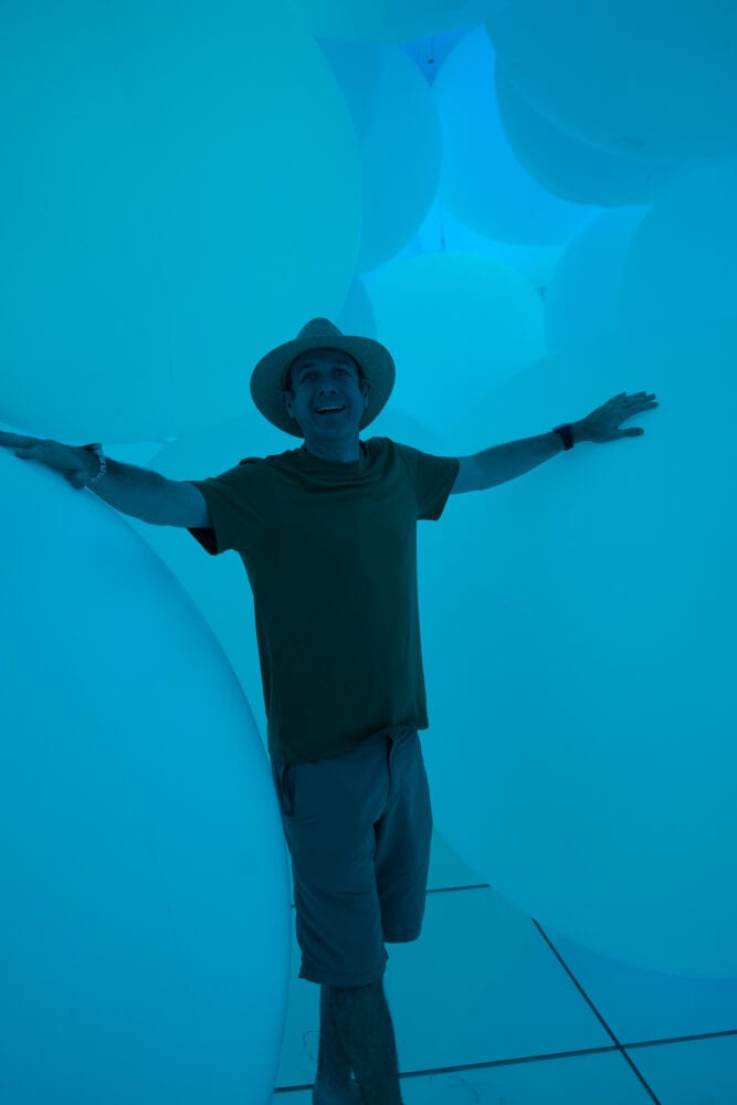 Room of giant balls at TeamLab Planets in Tokyo