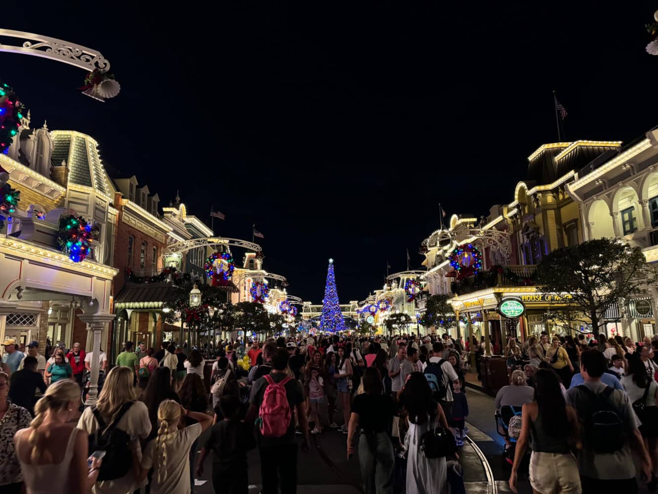 Magic Kingdom Main St at night, Disney Worldm, Orlando